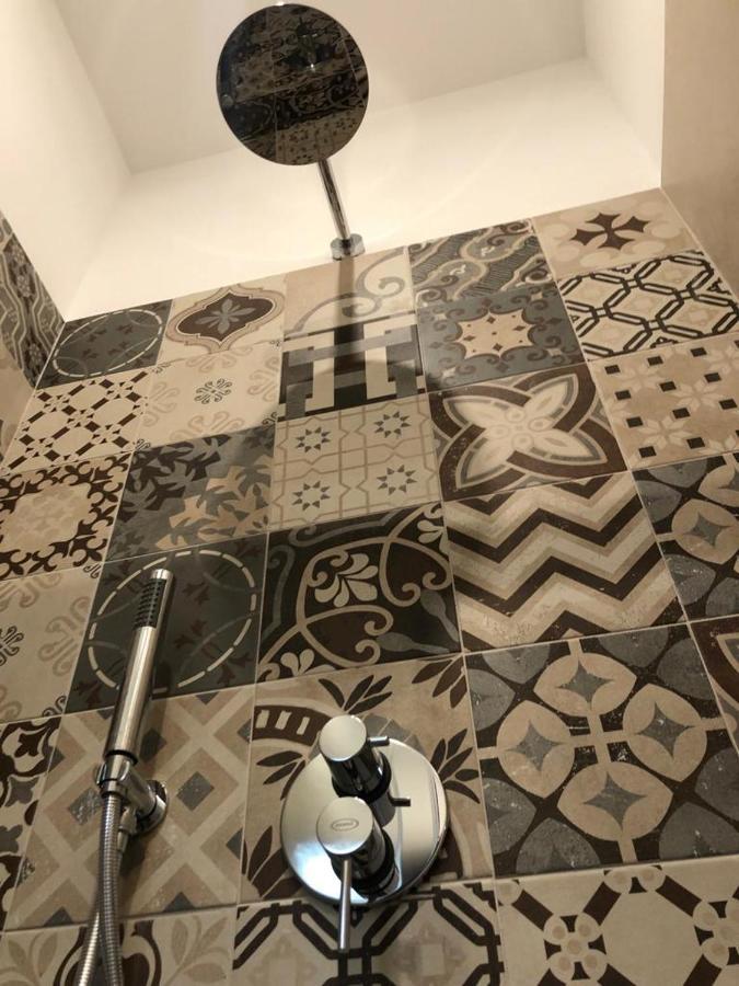 Charme Apartments Trapani Ngoại thất bức ảnh